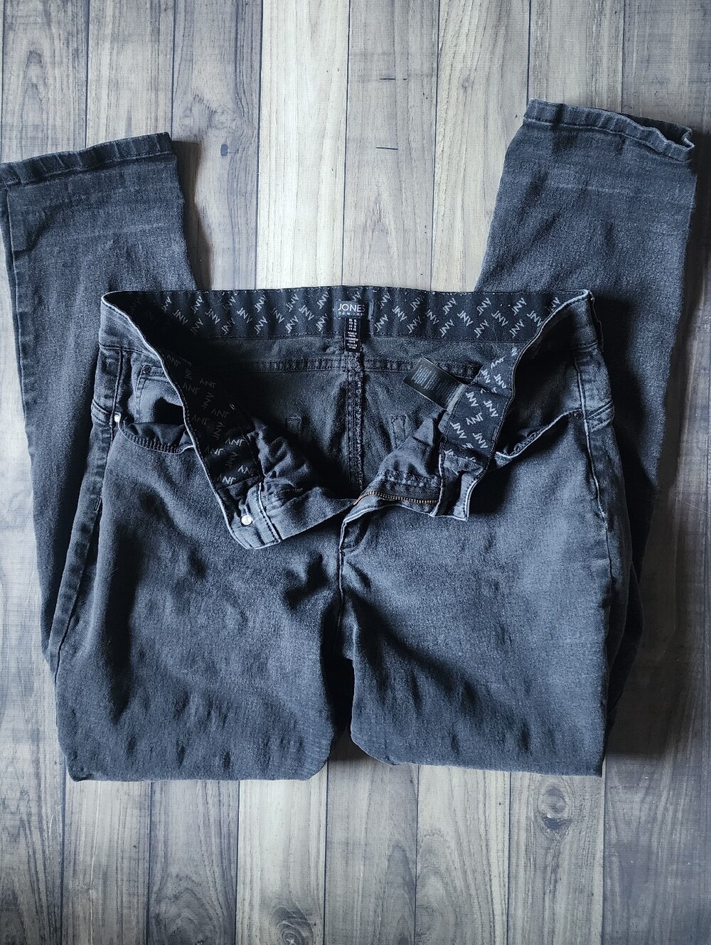 JONES New York Dark Gray/Black Jeans